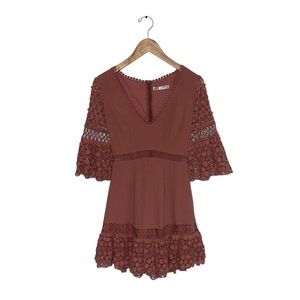 Saints + Secrets Dress  Women's Size XS Rose‎ Taupe Crochet Cut Out 3/4 Sleeves